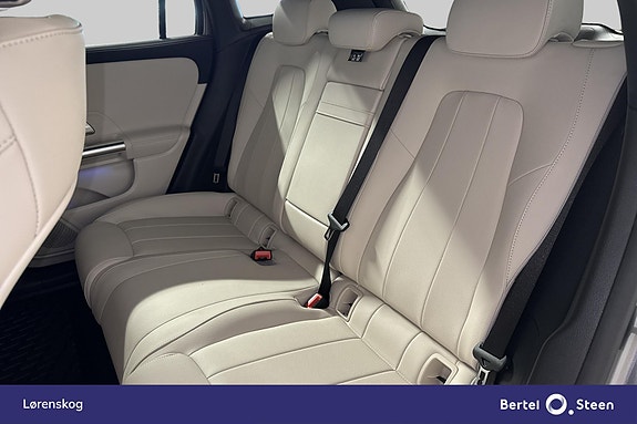 Mercedes-Benz EQA300 12 of 28