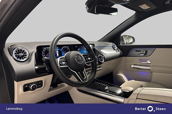 Mercedes-Benz EQA300 9 of 28