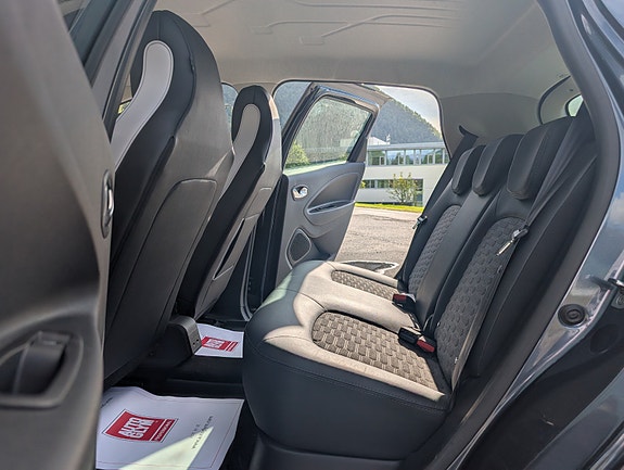 Renault Zoe 11 of 17
