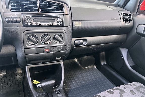 Volkswagen Golf IV 25 of 30