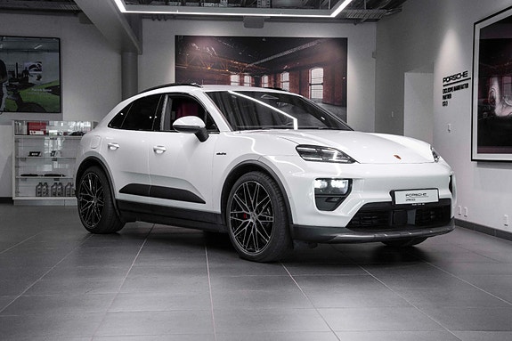 Porsche Macan 8 of 30