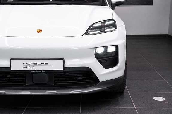 Porsche Macan 10 of 30