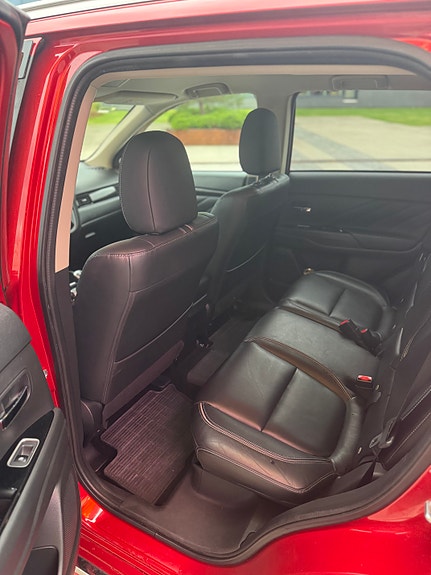 Mitsubishi Outlander 25 of 30
