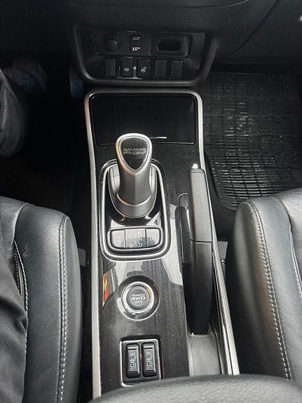 Mitsubishi Outlander 17 of 30