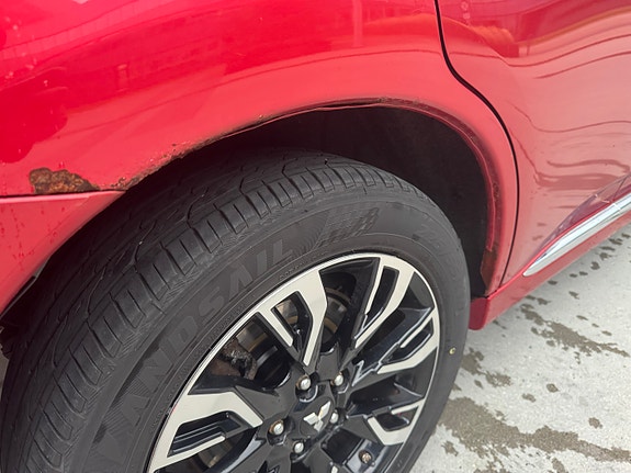 Mitsubishi Outlander 30 of 30