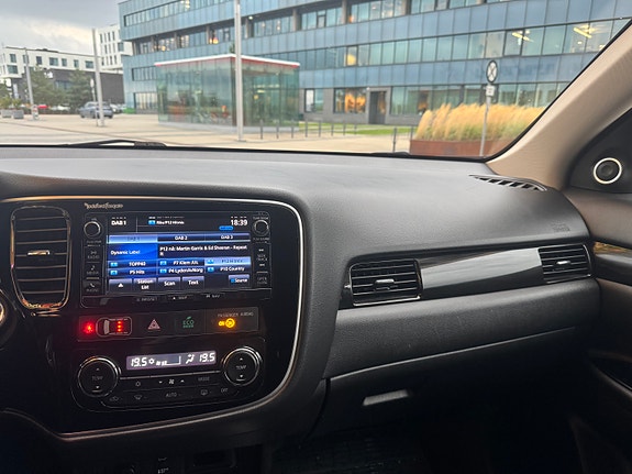 Mitsubishi Outlander 15 of 30