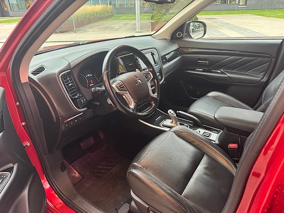 Mitsubishi Outlander 19 of 30