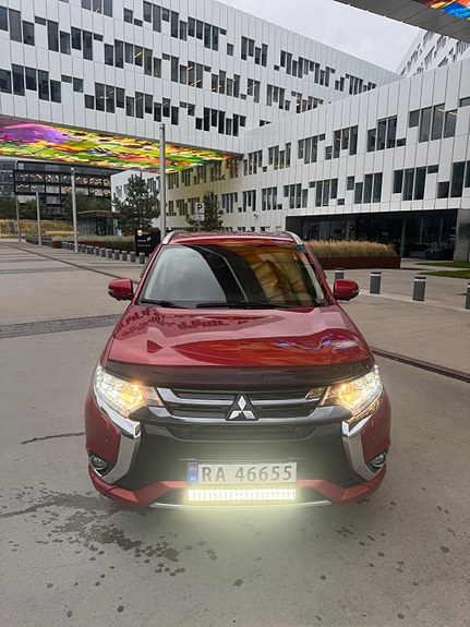 Mitsubishi Outlander 6 of 30