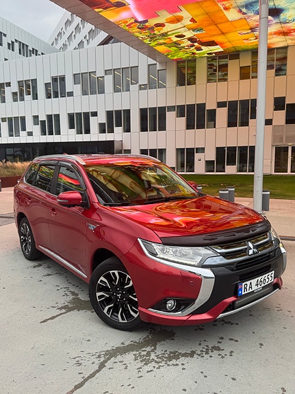 Mitsubishi Outlander 2 of 30