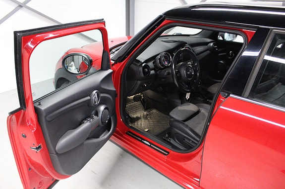 MINI Cooper 7 of 22