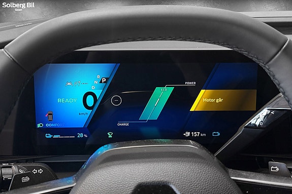 Renault Scenic E-Tech 22 of 30