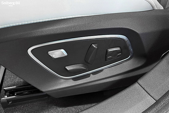 Renault Scenic E-Tech 16 of 30