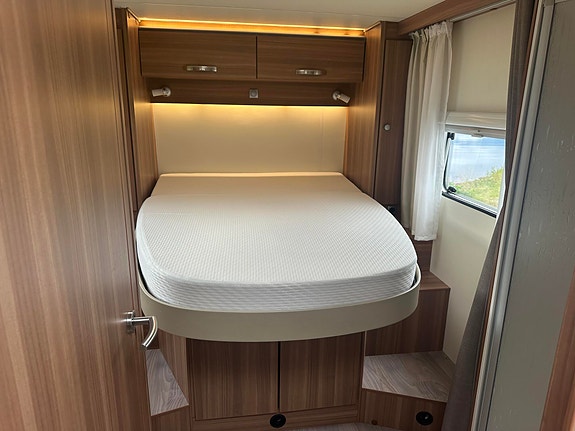 Weinsberg CaraSuite 700 MX R58 Cara Suite 700 MX 2 of 30