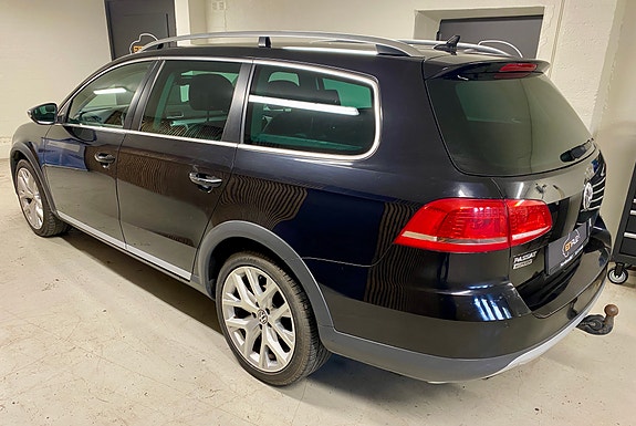 Volkswagen Passat 5 of 23