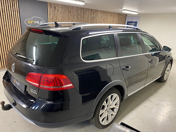 Volkswagen Passat 8 of 23