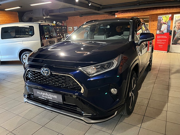 Toyota RAV4 5 of 28