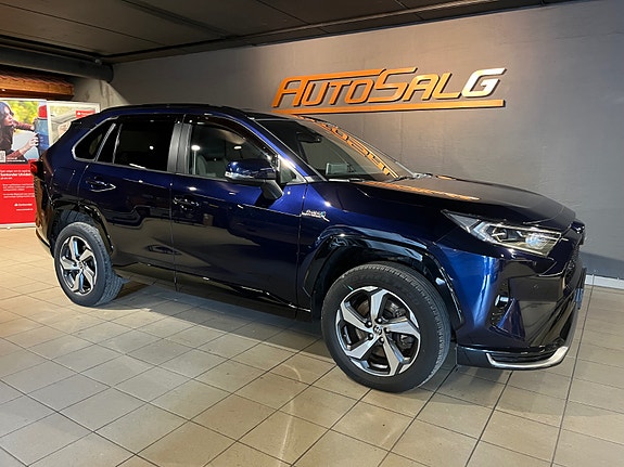 Toyota RAV4 7 of 28