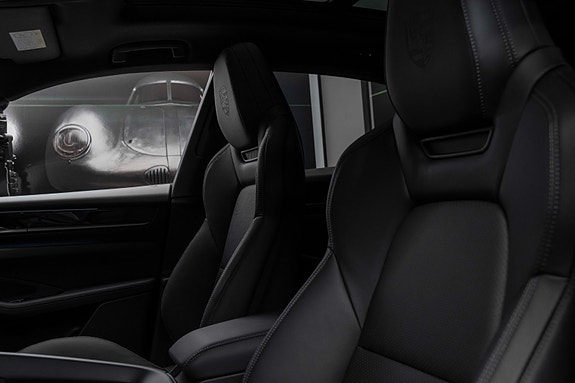 Porsche Macan 28 of 30
