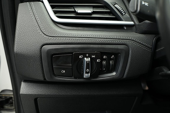 BMW 225xe 23 of 30