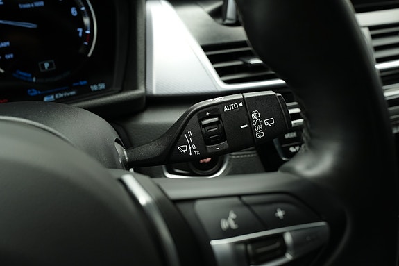 BMW 225xe 26 of 30