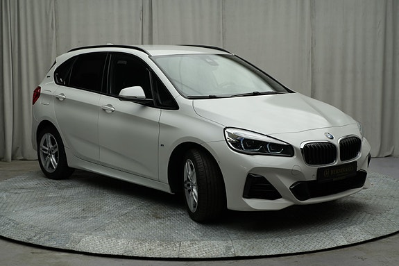 BMW 225xe 14 of 30