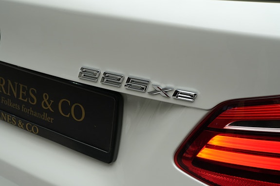 BMW 225xe 10 of 30