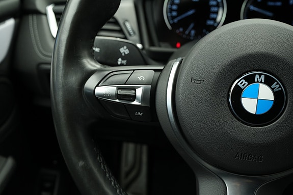 BMW 225xe 27 of 30