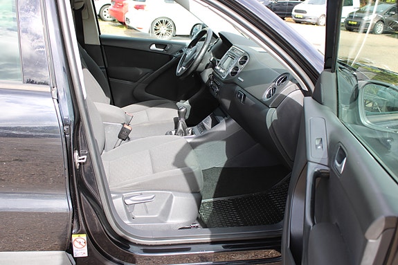 Volkswagen Tiguan 19 of 28