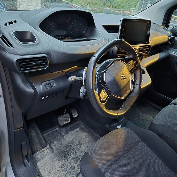 Peugeot Partner 7 of 10
