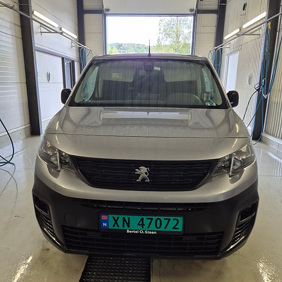 Peugeot Partner 2 of 10