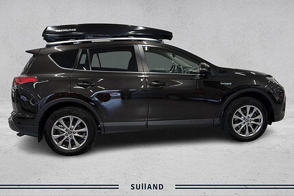 Toyota RAV4 6 of 30