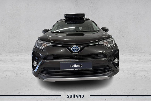 Toyota RAV4 8 of 30