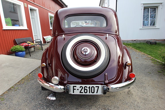 Mercedes-Benz 170 VA 8 of 25