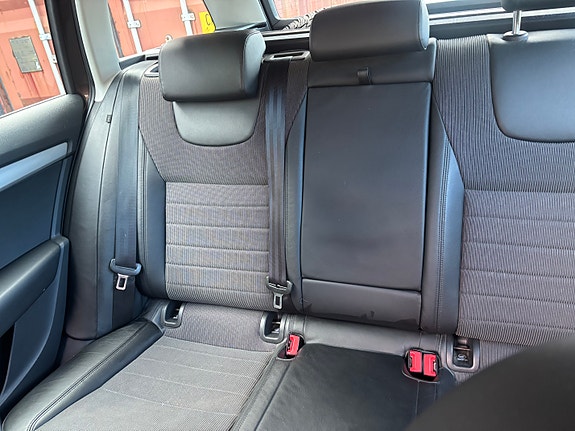 Skoda Octavia 8 of 16
