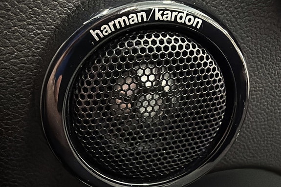 MINI Cooper 12 of 17