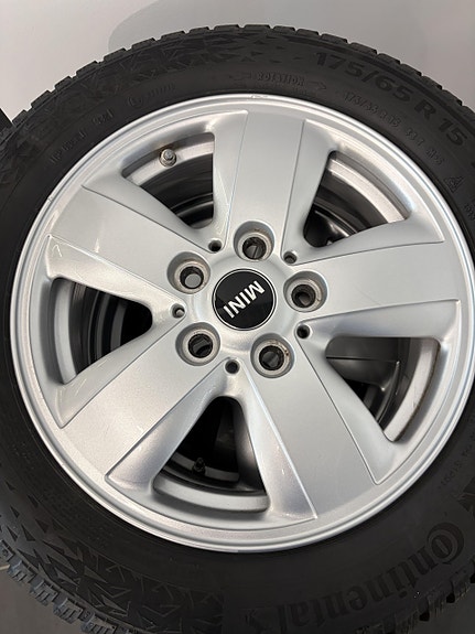 MINI Cooper 17 of 17