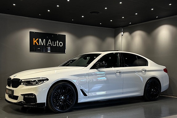 BMW 530e 3 of 30