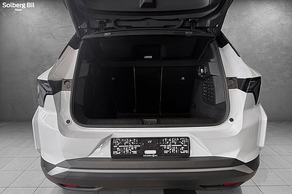 Renault Scenic E-Tech 6 of 30