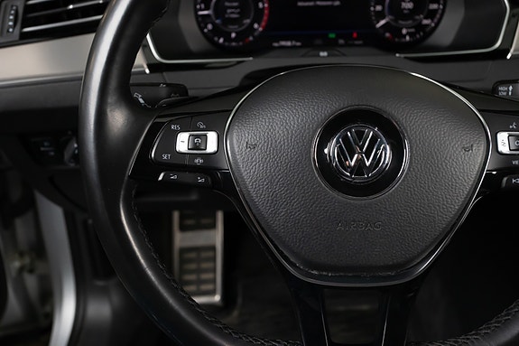 Volkswagen Passat Alltrack 20 of 23