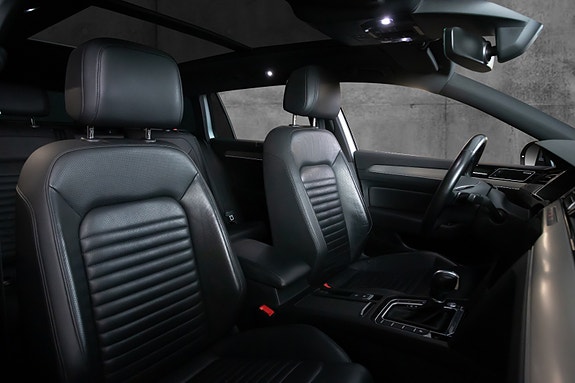 Volkswagen Passat Alltrack 11 of 23