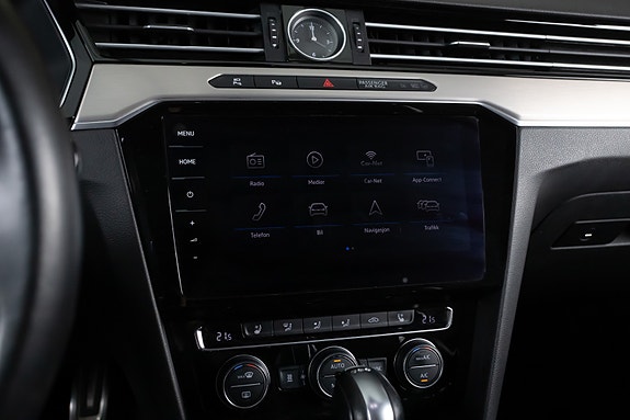 Volkswagen Passat Alltrack 15 of 23