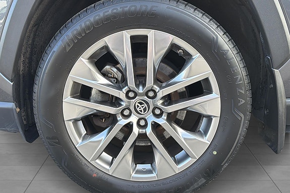 Toyota RAV4 19 of 19