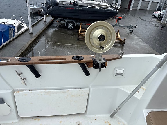 Jeanneau Marlin 6 med E-tec 75 HK 17 of 30