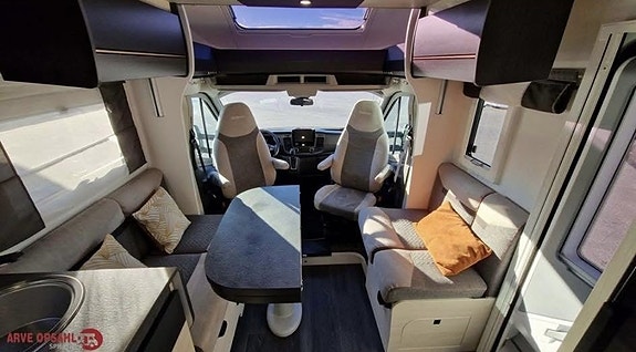Challenger 328 6 of 6