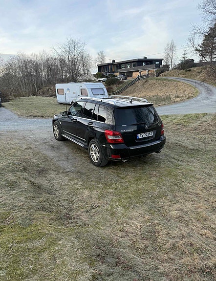 Mercedes-Benz GLK220 2 of 10