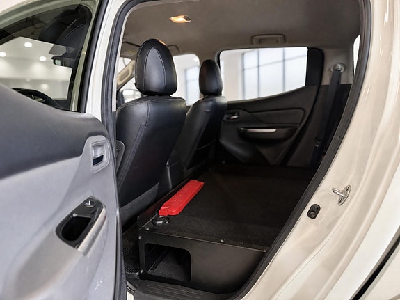 Mitsubishi L200 6 of 18