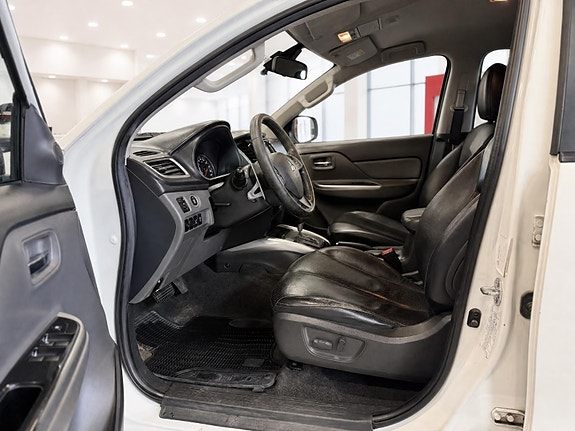 Mitsubishi L200 5 of 18