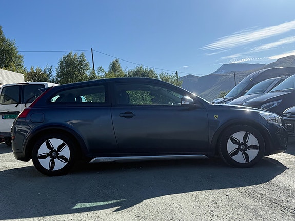 Volvo C30 4 of 25