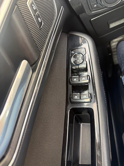 Ford S-MAX 15 of 30