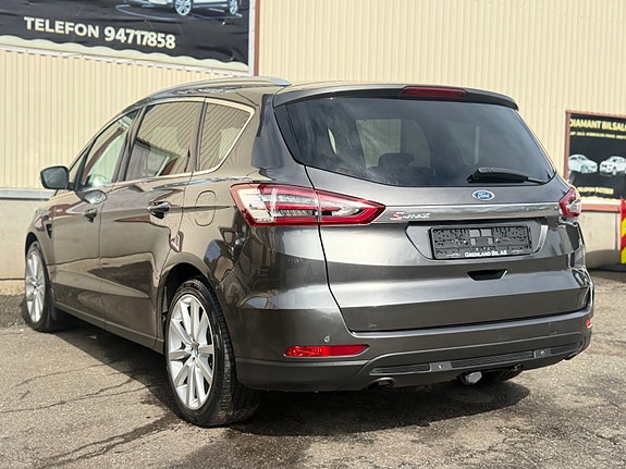 Ford S-MAX 8 of 30